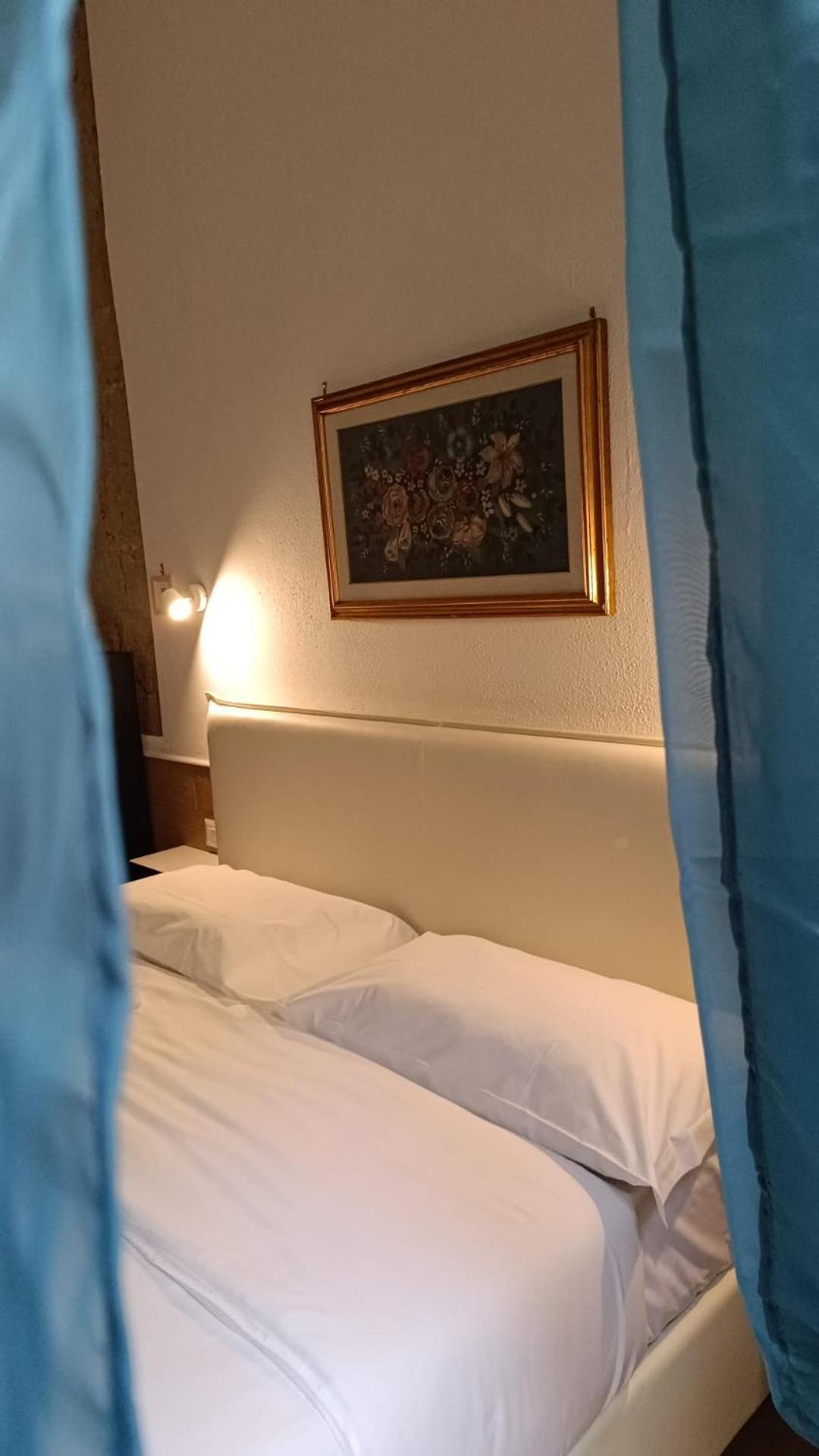 H22 Hotel Neapol Exteriér fotografie