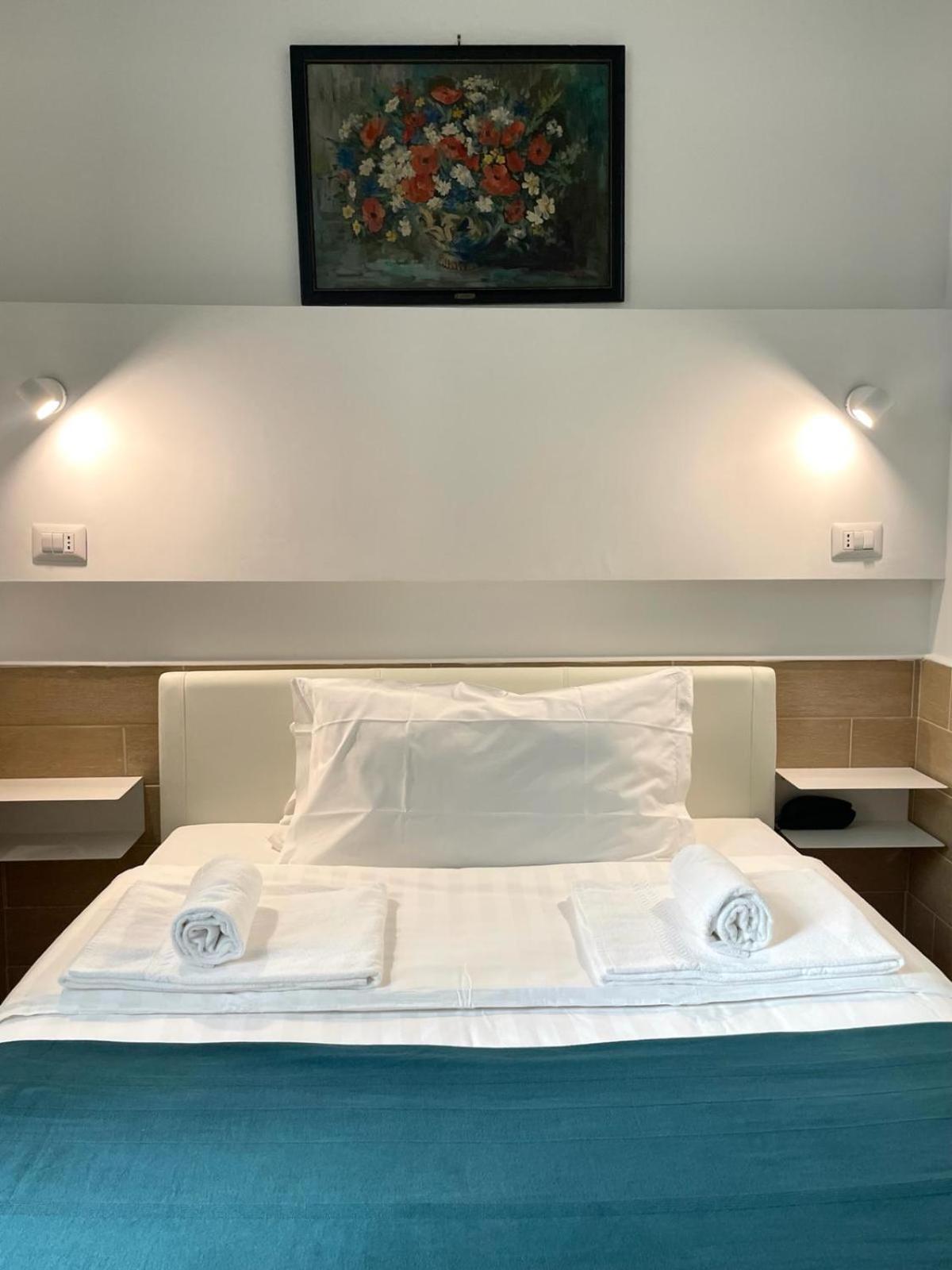 H22 Hotel Neapol Exteriér fotografie