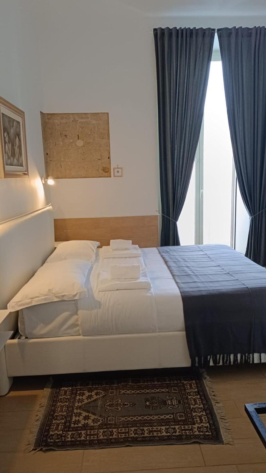 H22 Hotel Neapol Exteriér fotografie