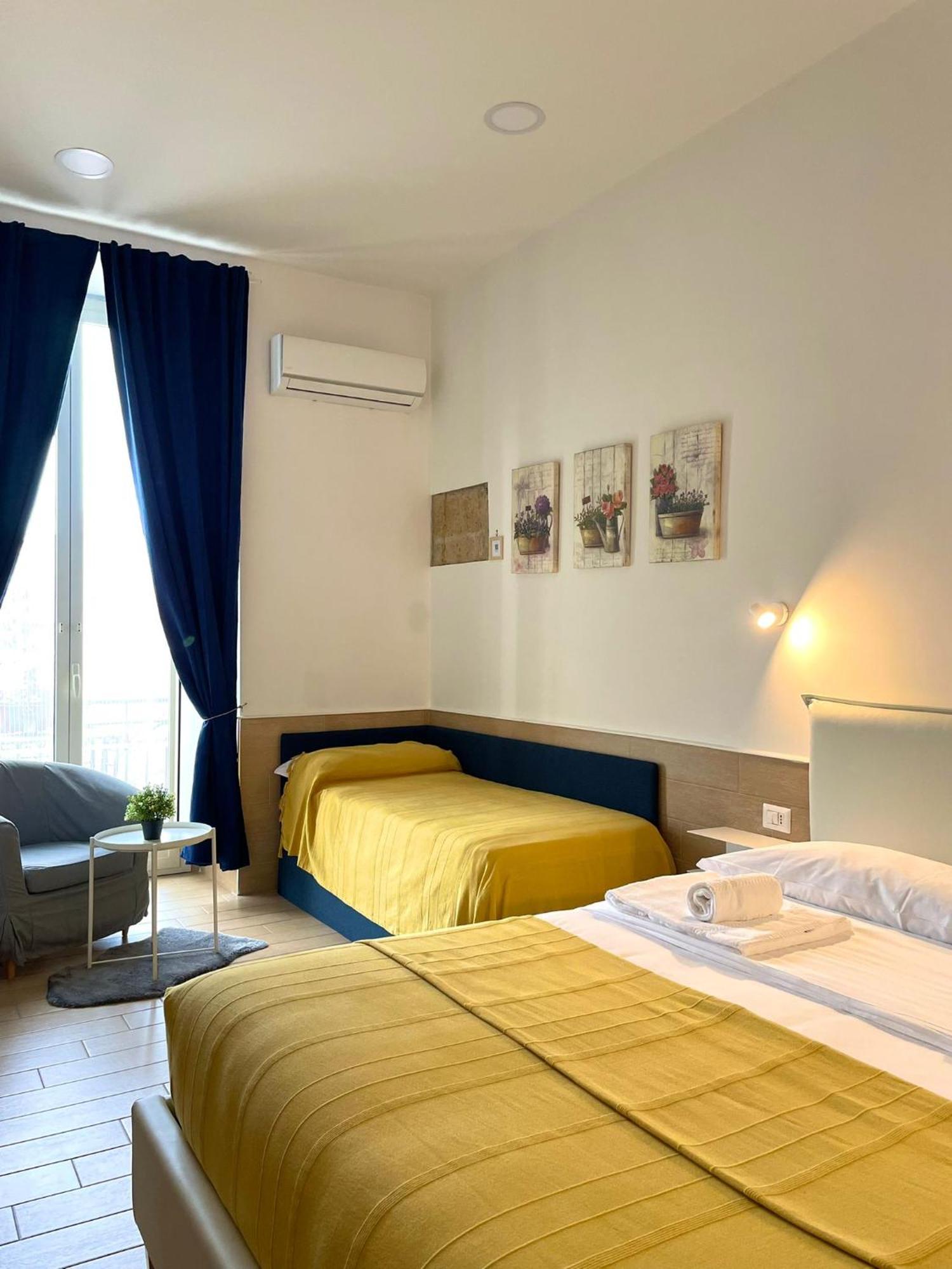 H22 Hotel Neapol Exteriér fotografie