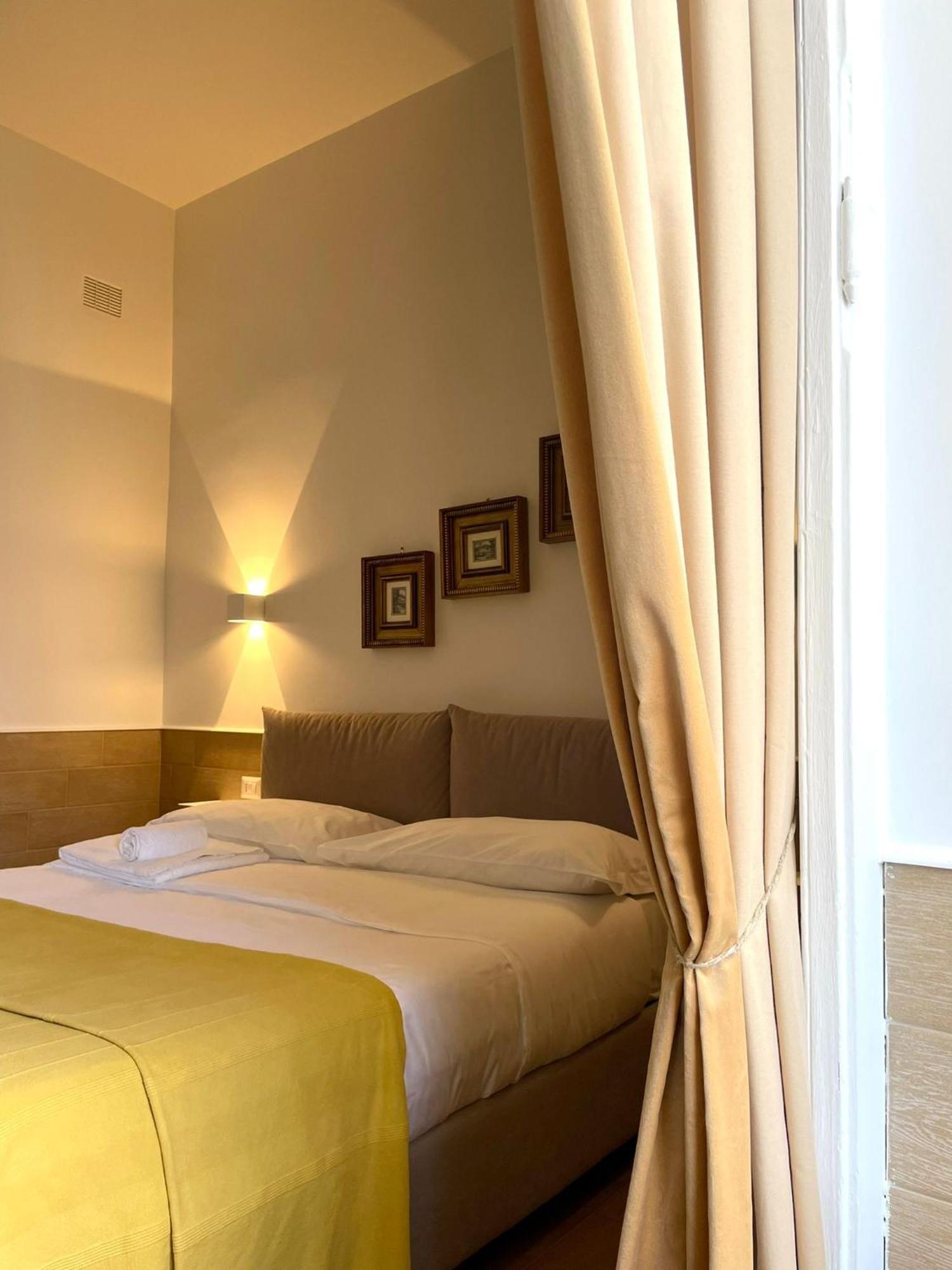 H22 Hotel Neapol Exteriér fotografie