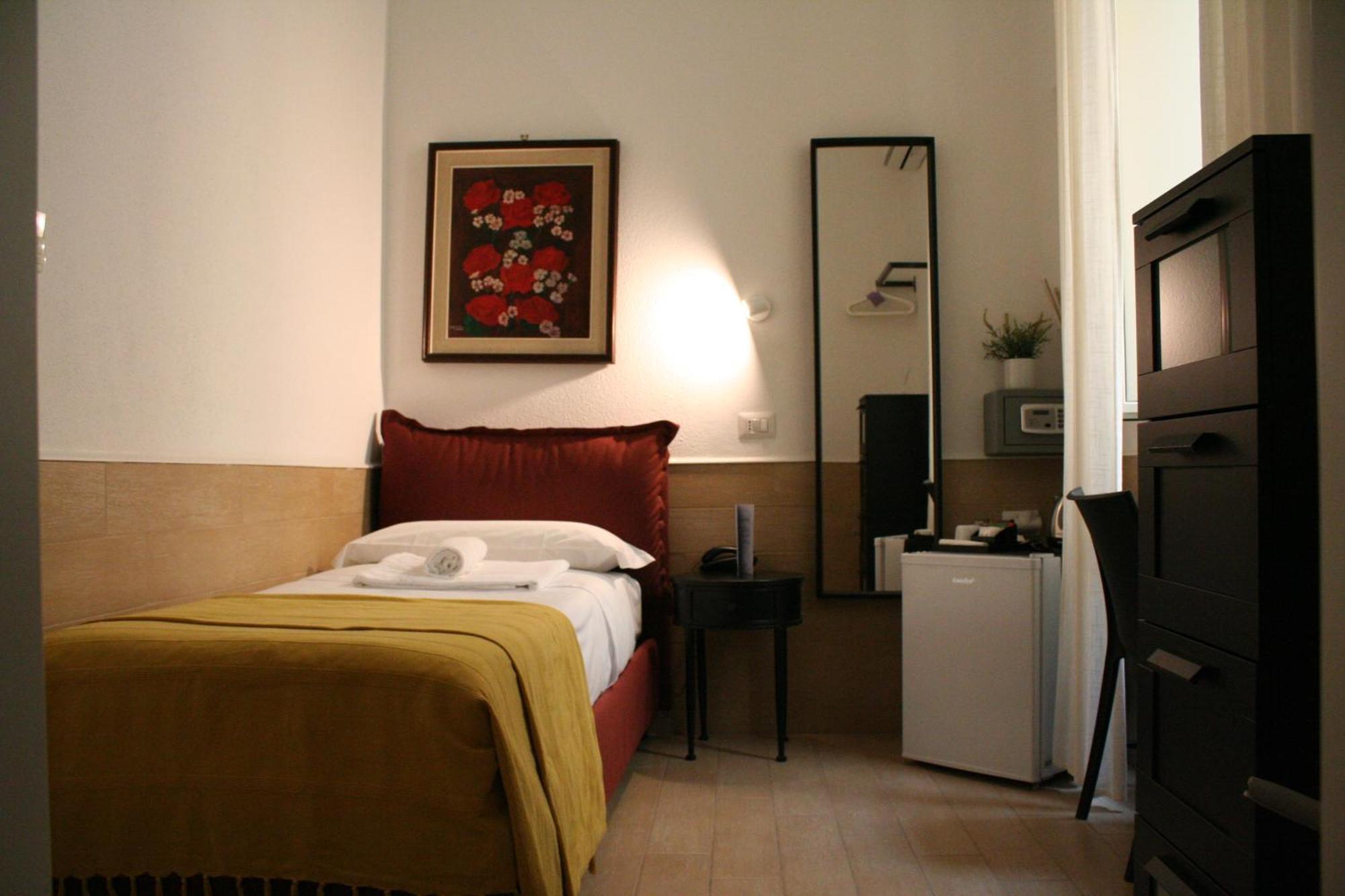 H22 Hotel Neapol Exteriér fotografie
